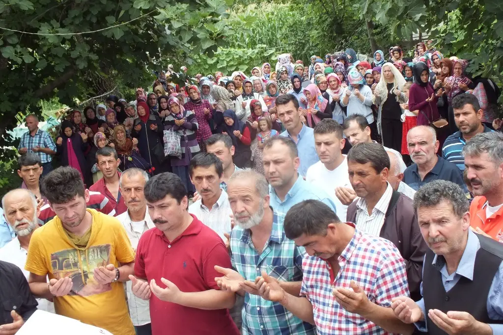 Haber: AKGÜN AİLESİNİN ACI GÜNÜ - Galeri-2