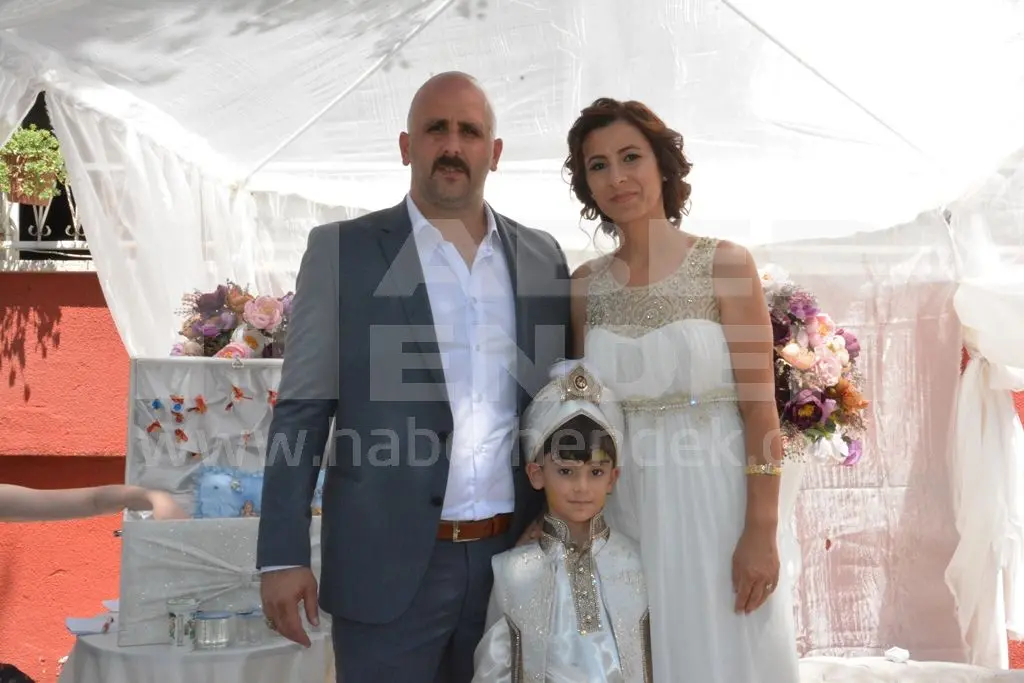 Haber: Emir Delikanlılığa Adım Attı - Galeri-1