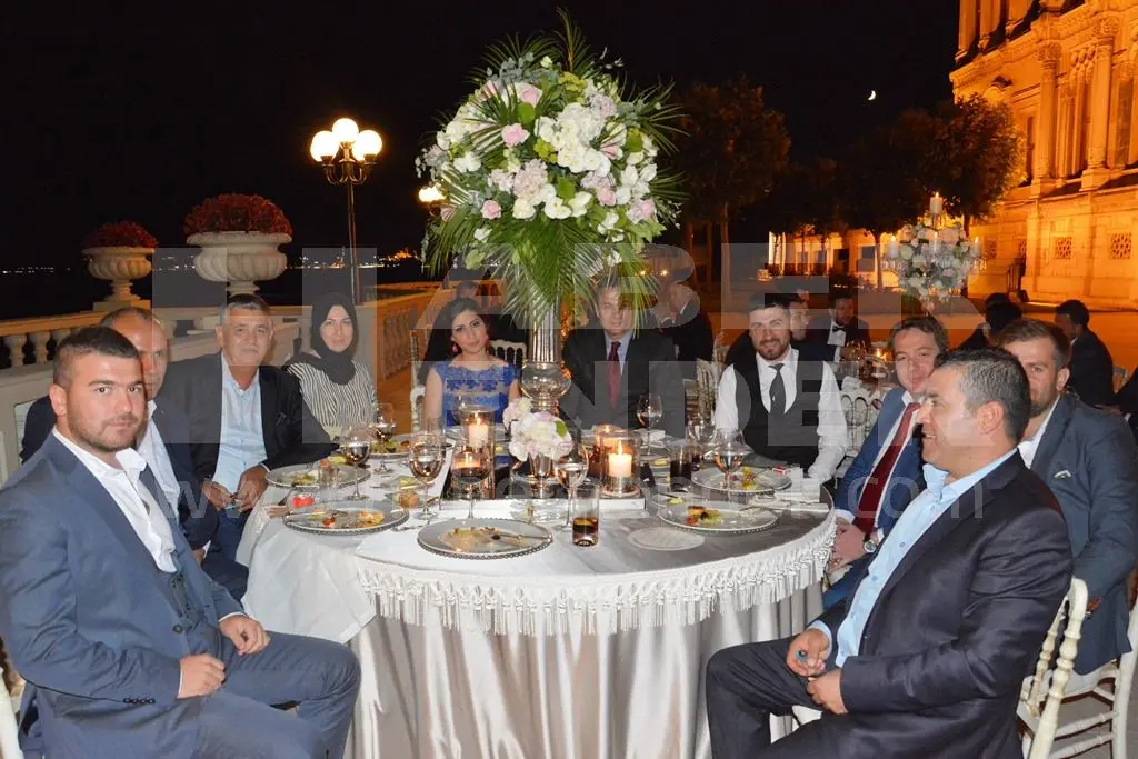 Haber: Yiğit ve İnna Çırağan Sarayında Evet dedi - Galeri-3