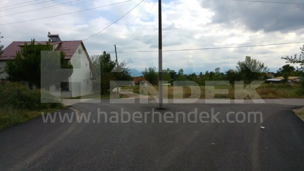 Haber: Elektrik Direği Yol Ortasında Kaldı - Öne Çıkan