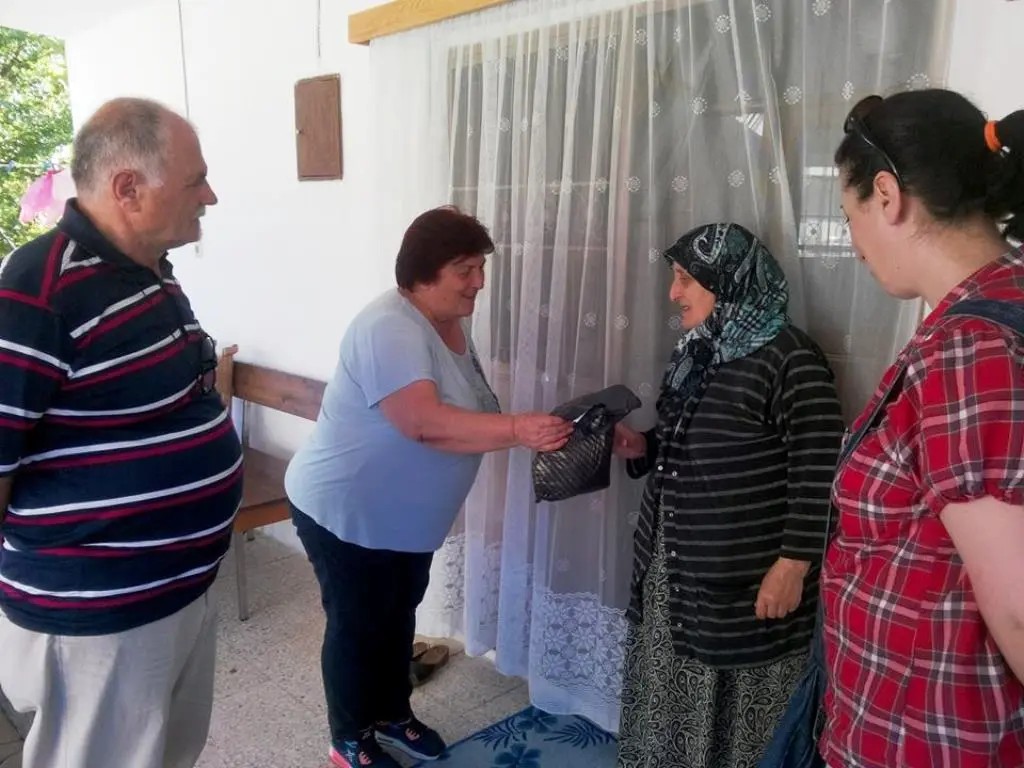 Haber: CHP Hendek Şehit Ve Gazi Yakınlarını Ziyaret Ediyor - Galeri-1