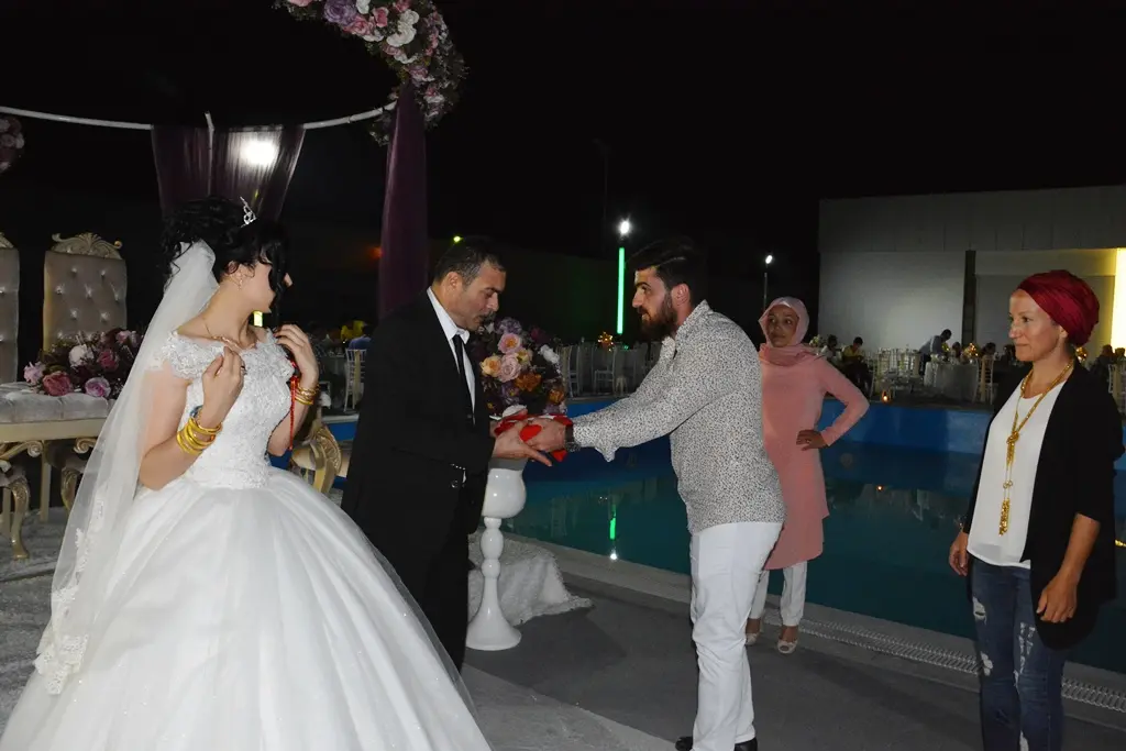 Haber: Burcu ve Birol bir ömür hayata evet dedi - Galeri-3