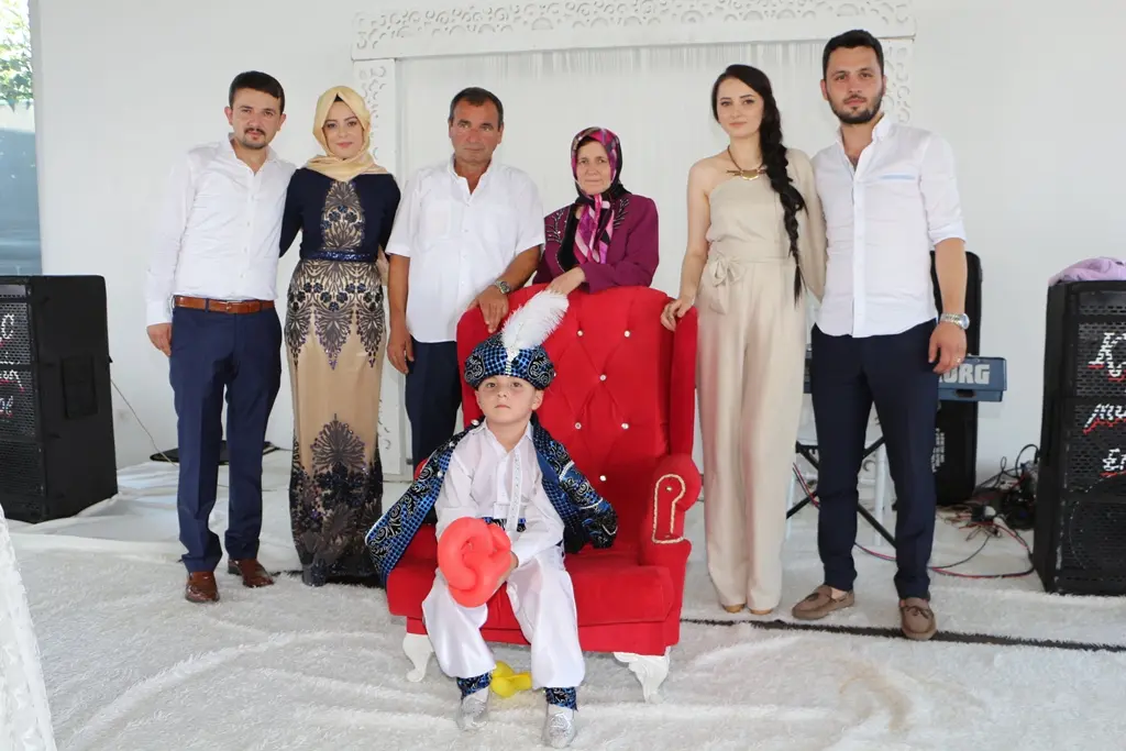 Haber: Mert Halit Delikanlılığa İlk Adımını Attı - Öne Çıkan