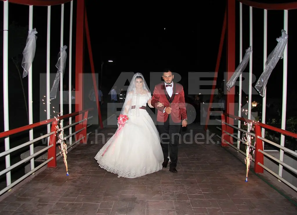 Haber: Selma ve İsa Bir Ömür Hayata Yelken Açtılar - Galeri-1