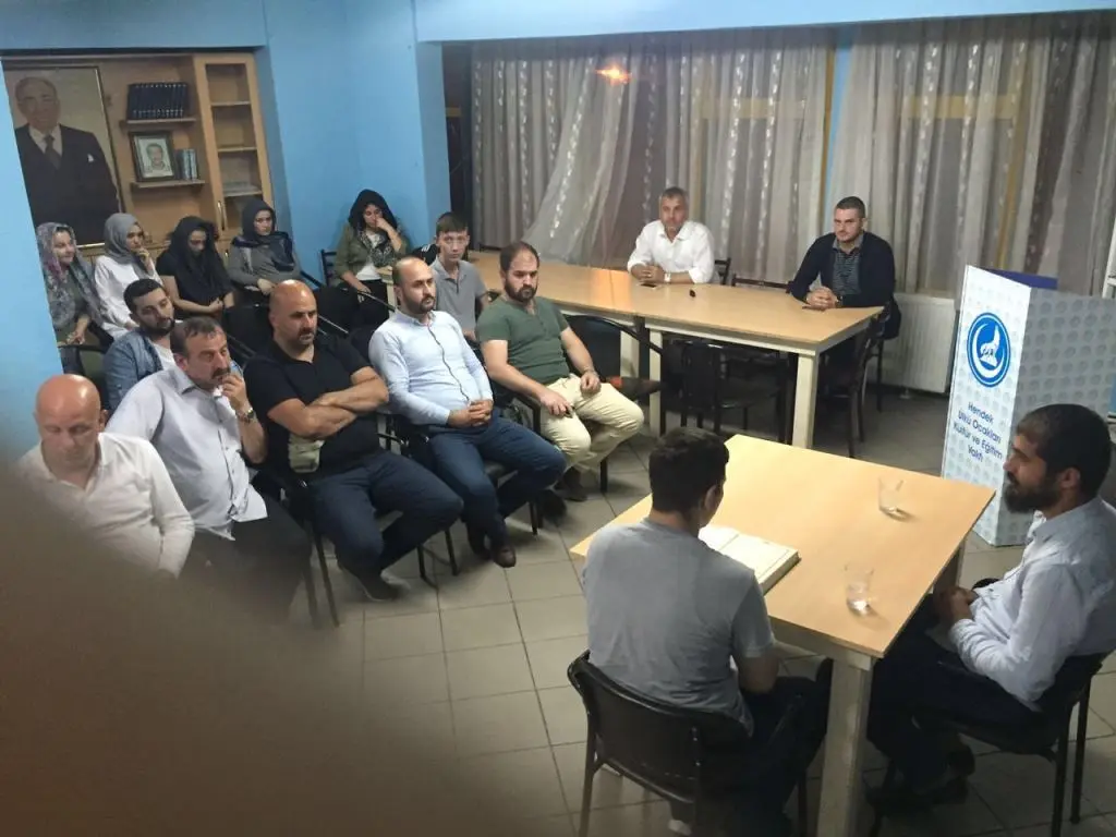 Haber: Hendek Ülkü Ocakları Şehitler İçin Kuran-ı Kerim Okudu - Öne Çıkan