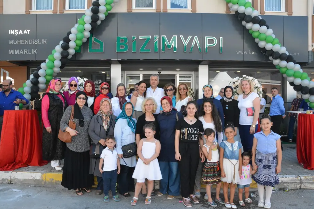 Haber: Bizim Yapıdan Muhteşem Açılış - Galeri-16