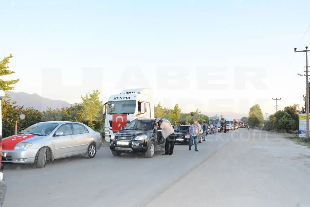 Haber: Tırcılardan Darbeye Karşı Demokrasi Konvoyu - Galeri-2