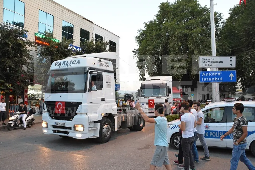 Haber: Tırcılardan Darbeye Karşı Demokrasi Konvoyu - Galeri-5