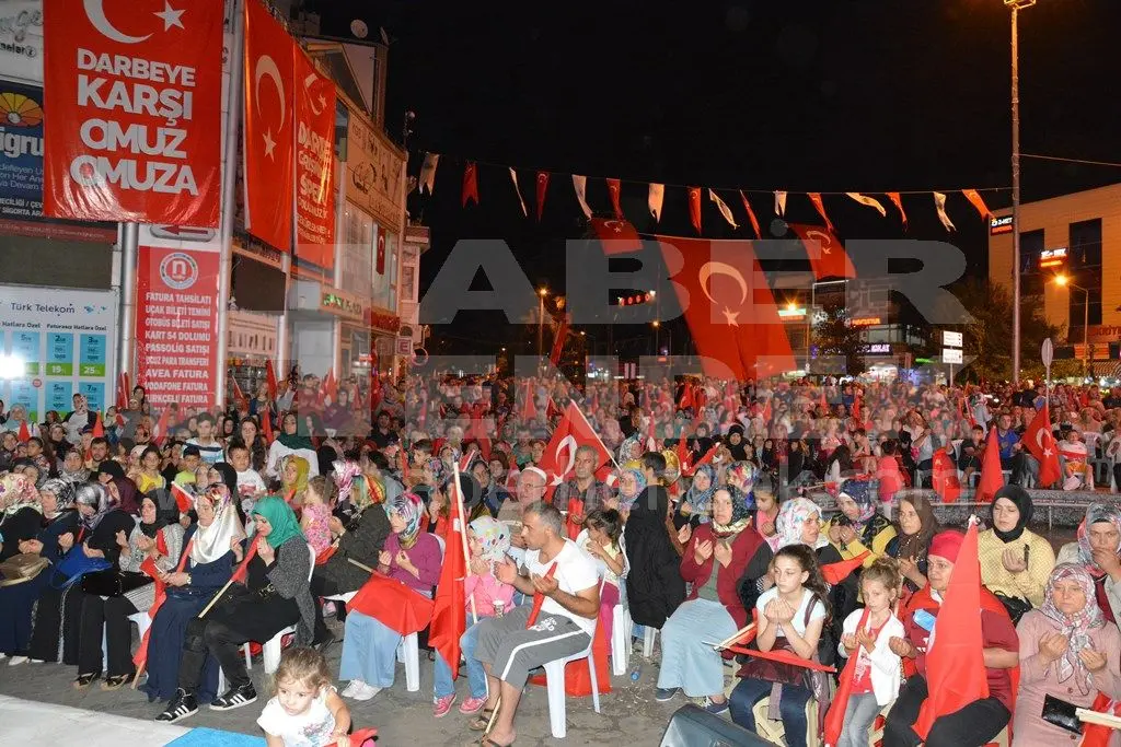 Haber: Demokrasi Nöbeti Tutan Hendek Halkına Teşekkür Ettiler - Galeri-7