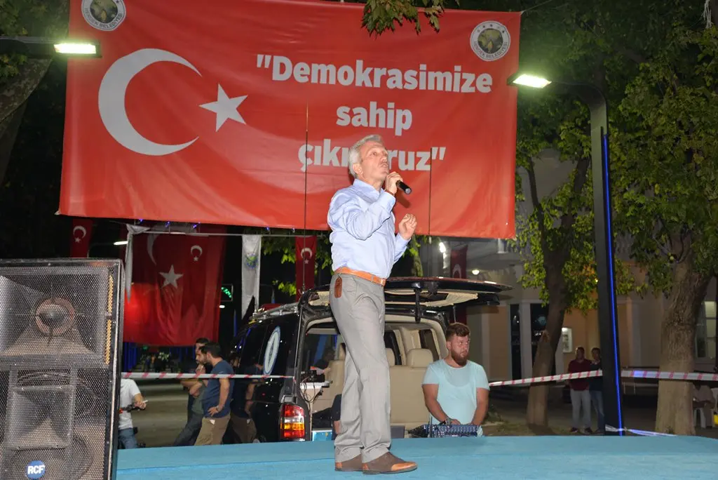 Haber: Hendek’te nöbete devam - Galeri-1