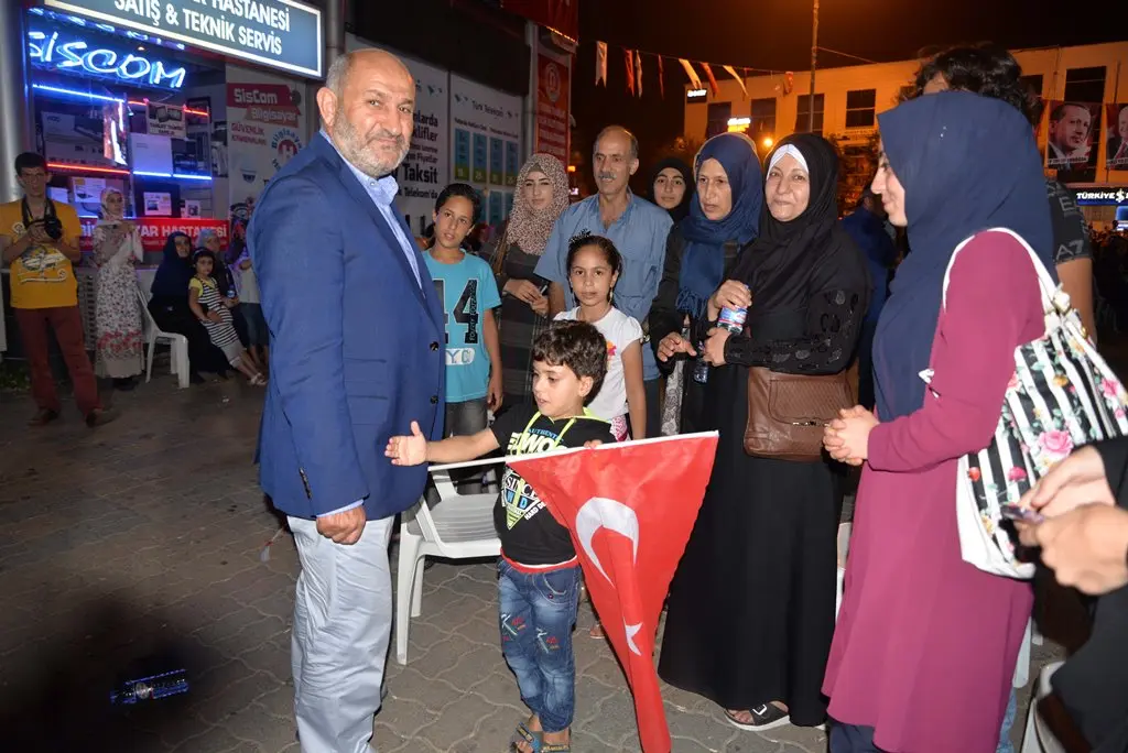 Haber: Hendek’te nöbete devam - Galeri-2