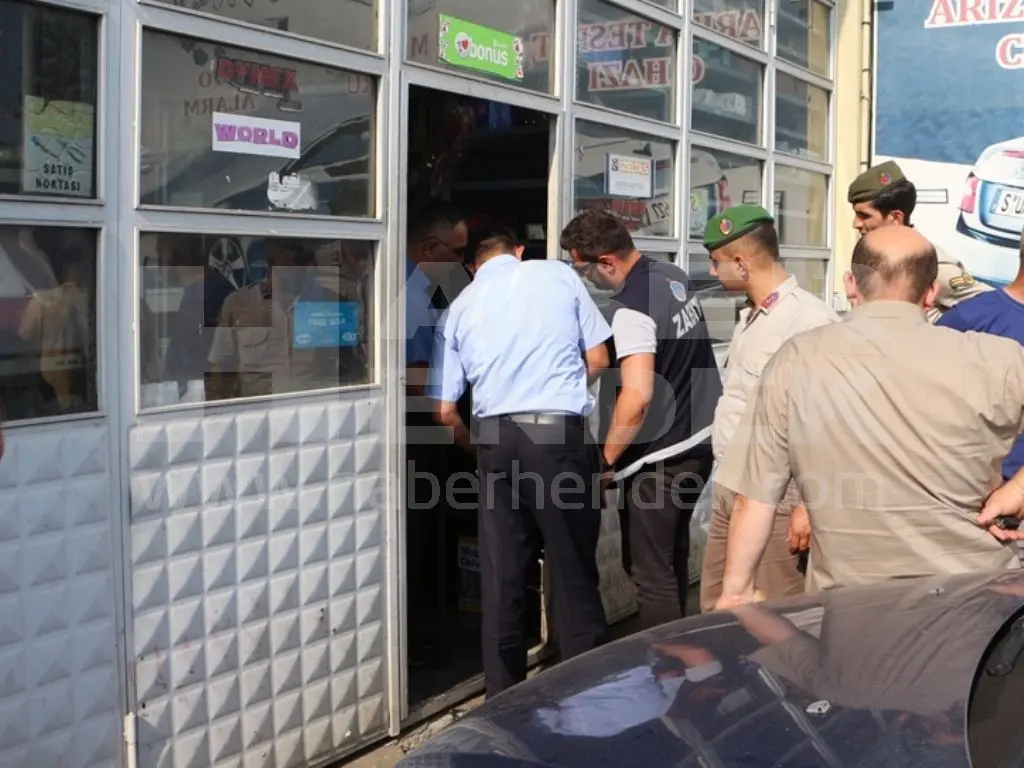 Haber: Üç İşyeri Mühürlendi, Bir Kişi Gözaltına Alındı - Galeri-3
