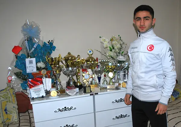 Haber: Hendek Belediyesi Karate Takımı Erzurum’a Gitmeye Hazırlanıyor - Galeri-5