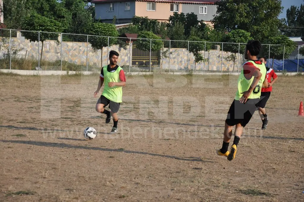 Haber: Hendek Boğazspor Sahaya İndi - Galeri-3