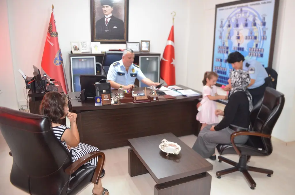 Haber: Polise Tatlı Teşekkür - Öne Çıkan