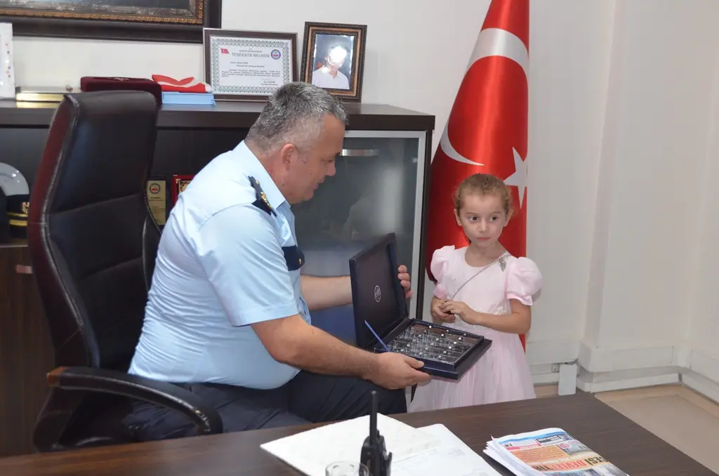 Haber: Polise Tatlı Teşekkür - Galeri-2