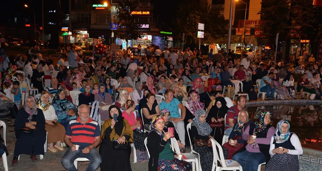 Haber: Hendek'te Nöbete devam - Öne Çıkan