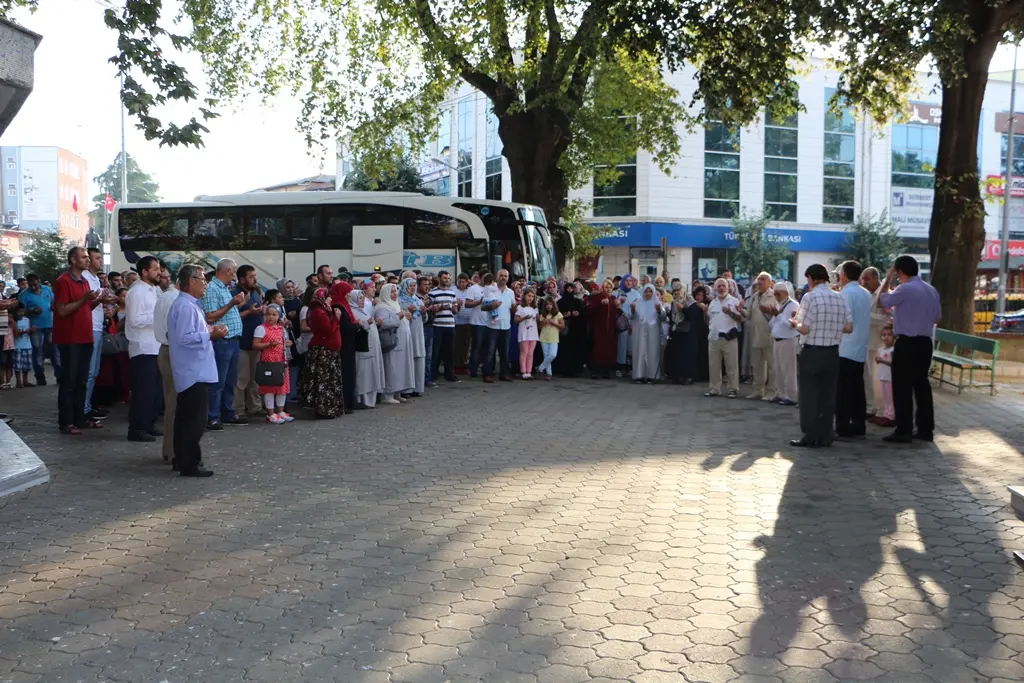 Haber: Hendek’ten İlk Hacı Kafilesi Uğurlandı - Galeri-2