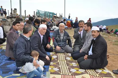 Haber: DİKMEN’DE ŞEHİTLER ANILDI - Galeri-2