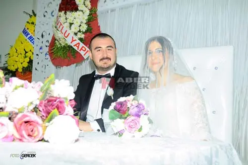 Haber: MUSTAFA VE NESLİHAN DÜNYA EVİNE GİRDİLER - Galeri-1