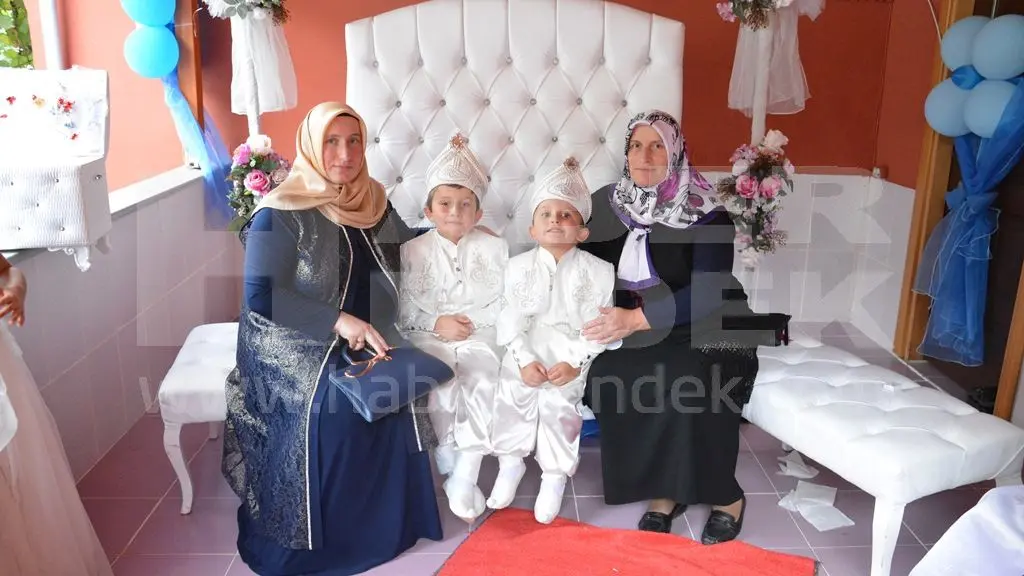 Haber: Yusuf ve Ömer Delikanlılığa Adım Attılar - Galeri-5