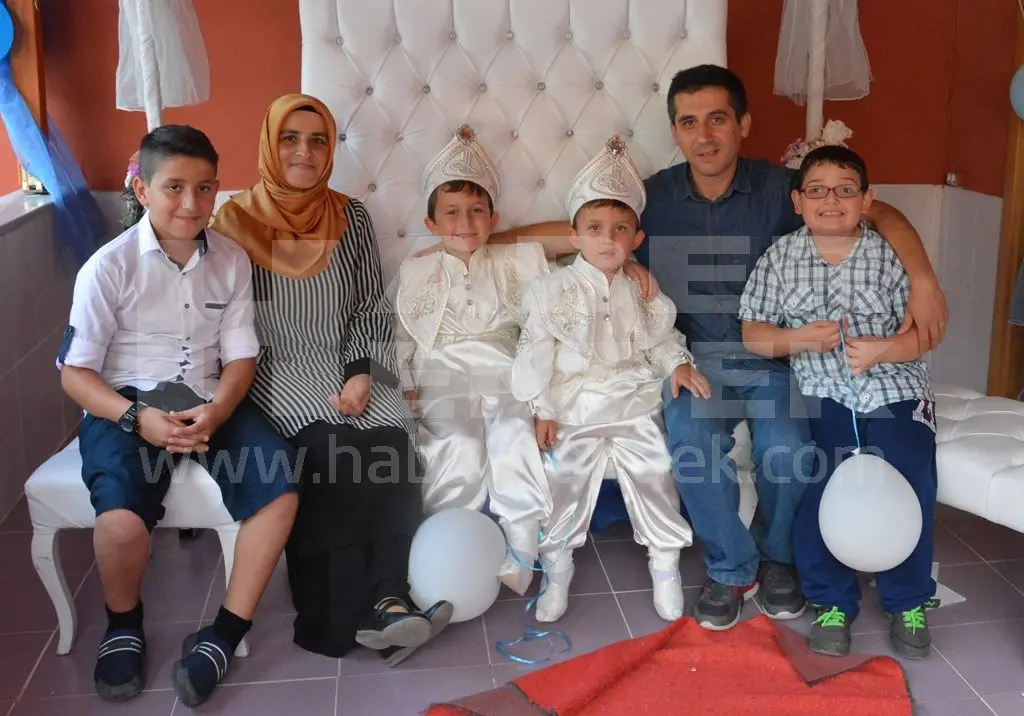 Haber: Yusuf ve Ömer Delikanlılığa Adım Attılar - Galeri-3