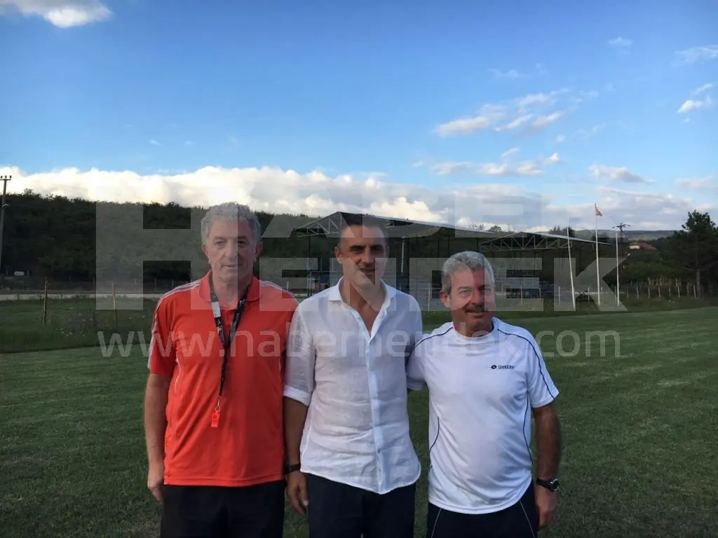 Haber: Tayfur Havutçu'dan Hendek Boğazspor'a sürpriz - Galeri-7
