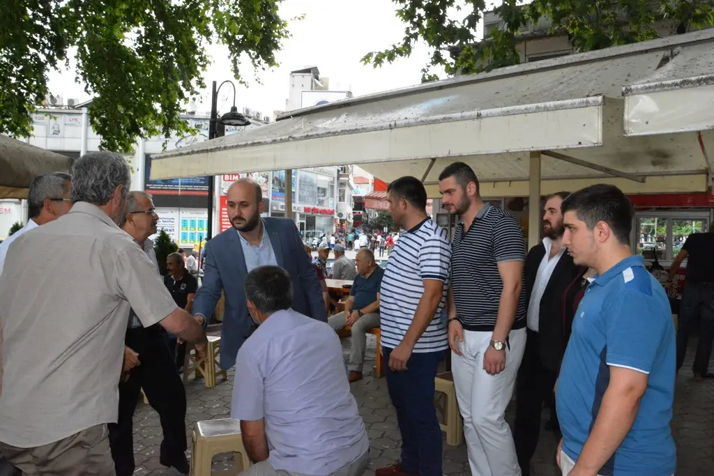 Haber: Bayram Namazı Kaçta Kılınacak - Öne Çıkan