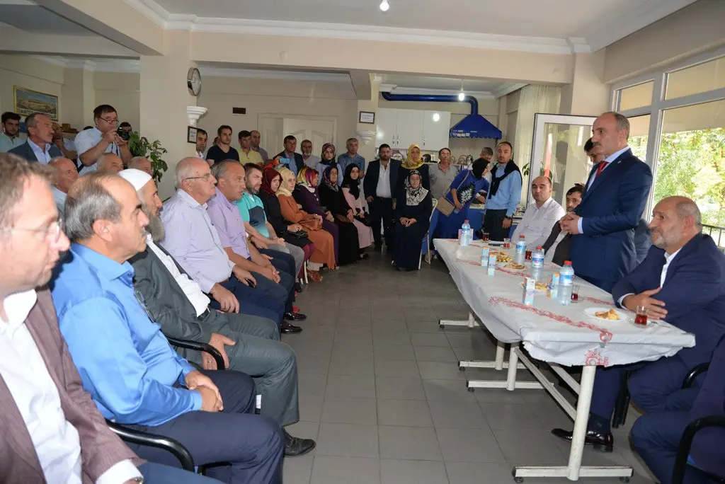 Haber: AK Parti Hendek Bayramlaştı - Galeri-1