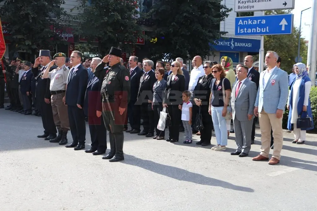 Haber: HENDEK’TE GAZİLER GÜNÜ KUTLANDI - Öne Çıkan