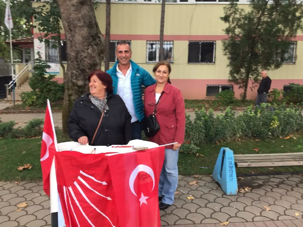 Haber: CHP Kadın Kolları İmza Kampanyası Başlattı - Galeri-1