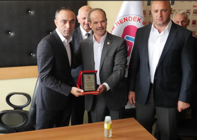 Haber: Muhtarlar Derneğinden, İş Adamlarına Plaket - Galeri-2