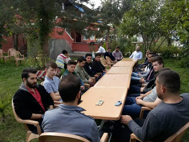 Ülkücü Gençlik Açık Havada Seminerde Buluştu