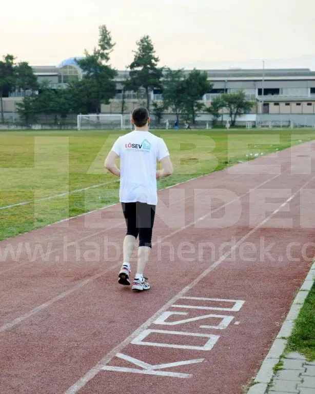 Haber: Koç, Lösemili Çocuklar Adına Maratona Katılacak - Galeri-4