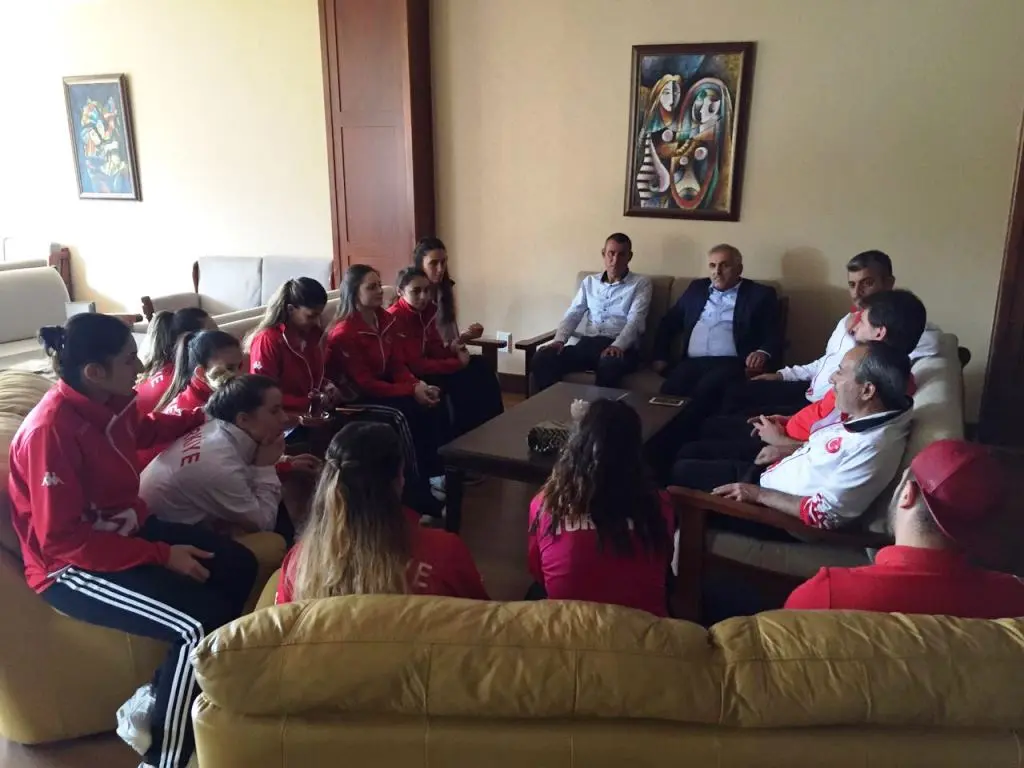 Haber: Büşra’yı Kampta Yalnız Bırakmadılar - Galeri-3