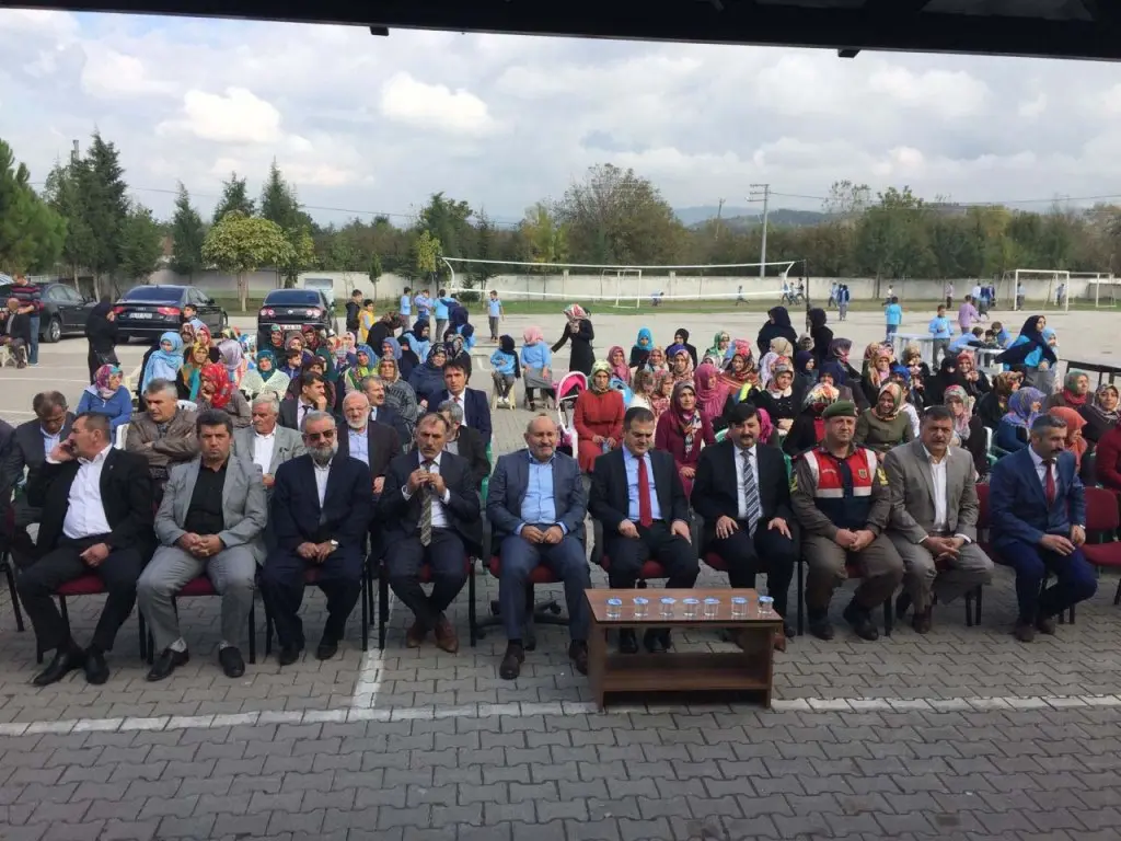 Haber: Yeşilyurt İmam Hatip Ortaokulu açıldı - Galeri-1