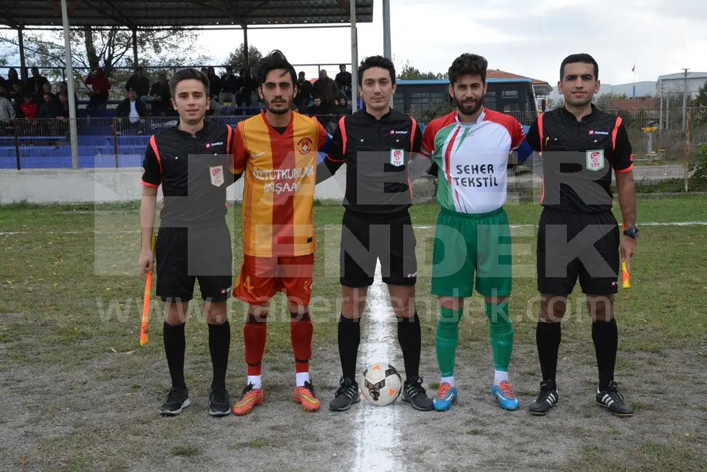 Haber: Akovaspor İki Attı Üç Aldı - Galeri-1