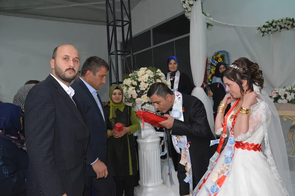 Haber: Avukat Ahmet Ay Emel’ine Kavuştu - Galeri-9
