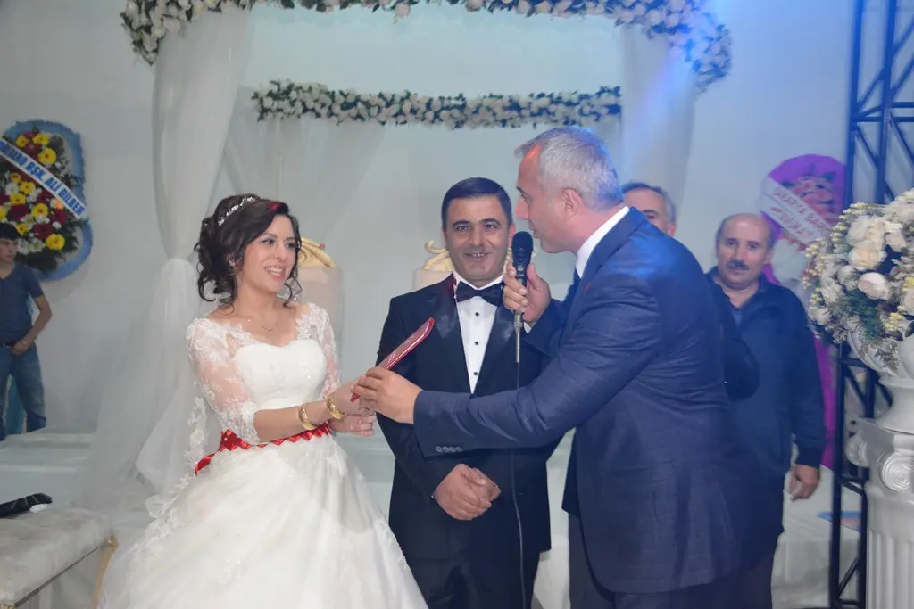 Haber: Avukat Ahmet Ay Emel’ine Kavuştu - Galeri-3