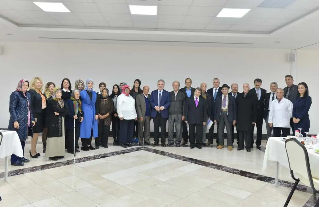 Haber: Sakarya Üniversitesinden Anlamlı Davranış - Galeri-1