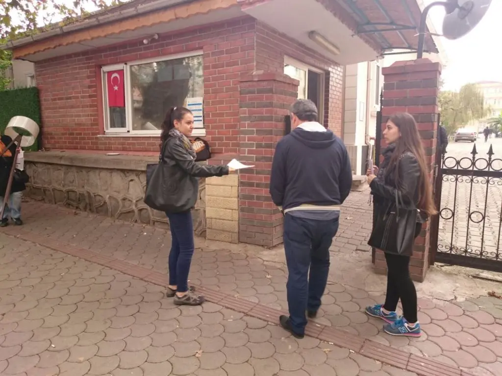 Haber: Ülkücüler “İstismara Hayır” Broşürü Dağıttı - Galeri-2