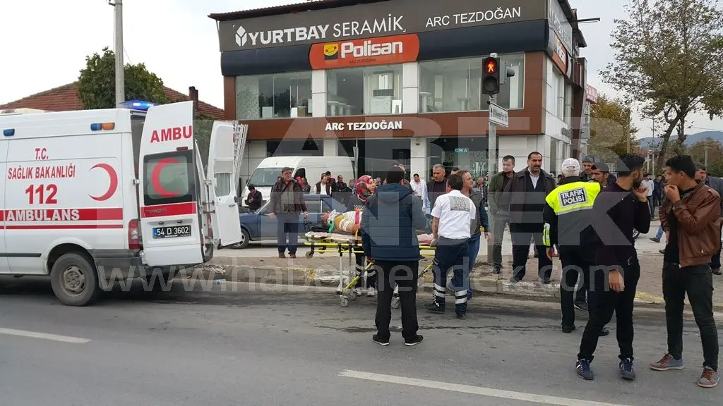Haber: Ambulans Kaza Yaptı 5 Kişi Yaralandı - Galeri-3
