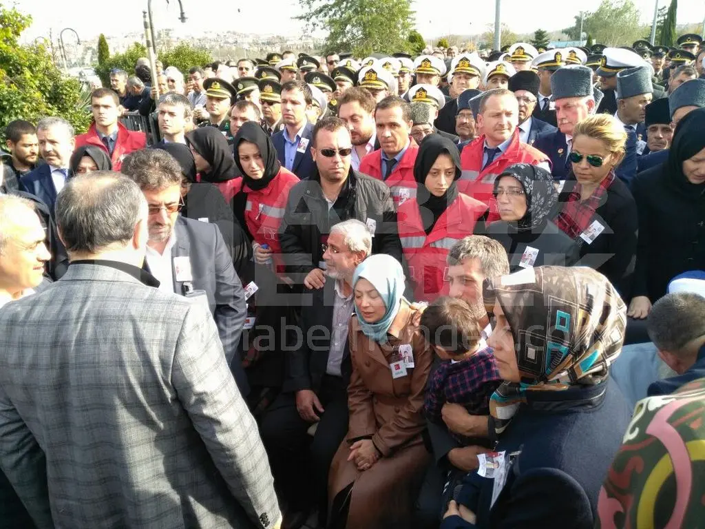 Haber: Şehidimiz Tekbirlerle Uğurlandı - Galeri-2