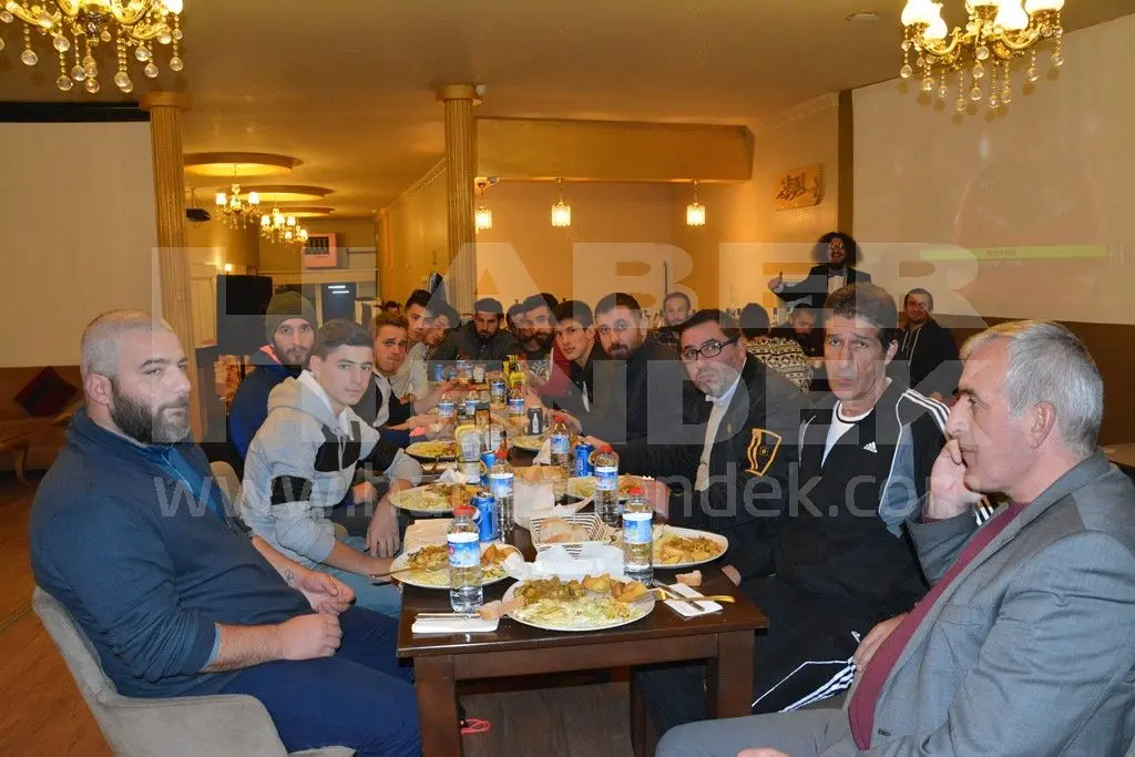 Haber: D’LÜX KAFEDEN HENDEKSPOR’A JEST - Galeri-1