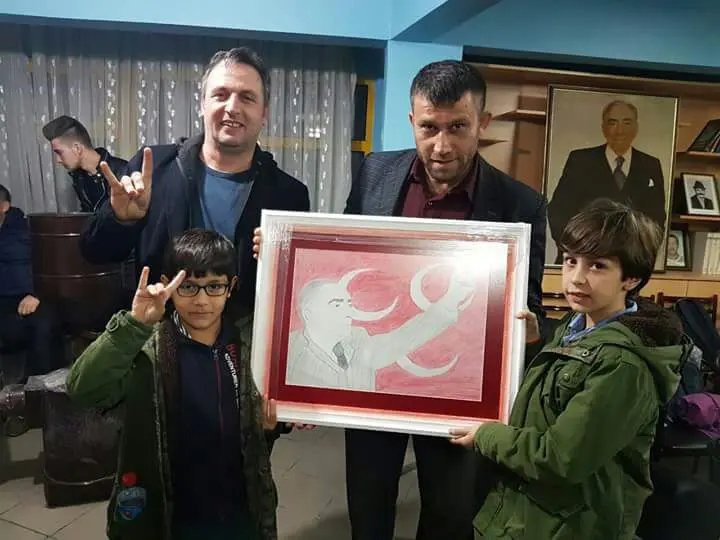 Haber: Ülkücüler Şehitler İçin Kuran Okuyarak Dua Etti - Galeri-4