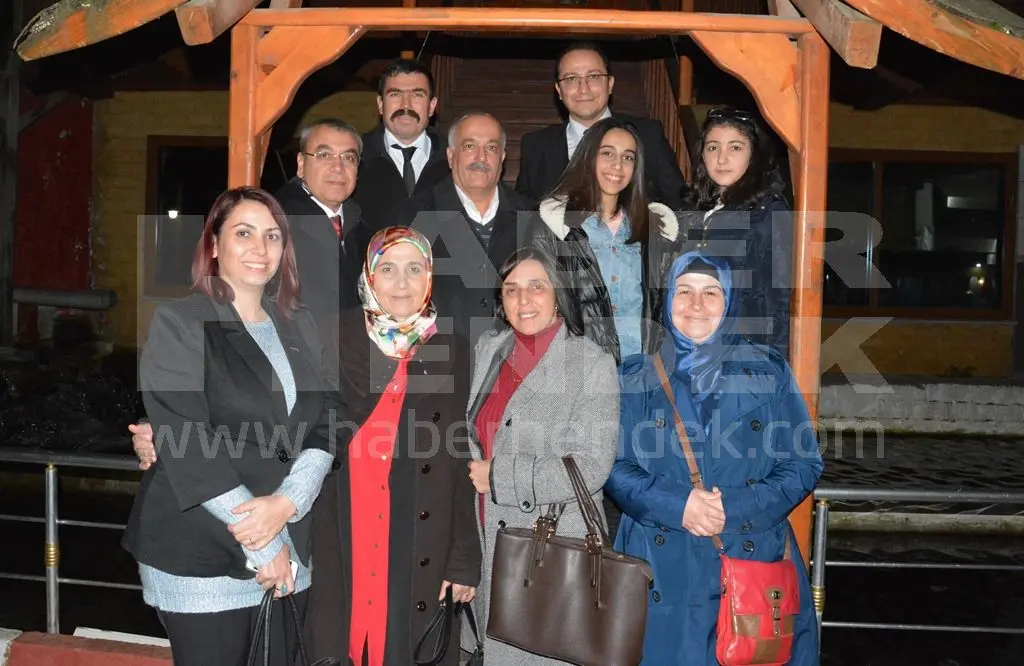 Haber: Türk Eğitim-Sen, Emekli Öğretmenlere Yemek Verdi - Galeri-5