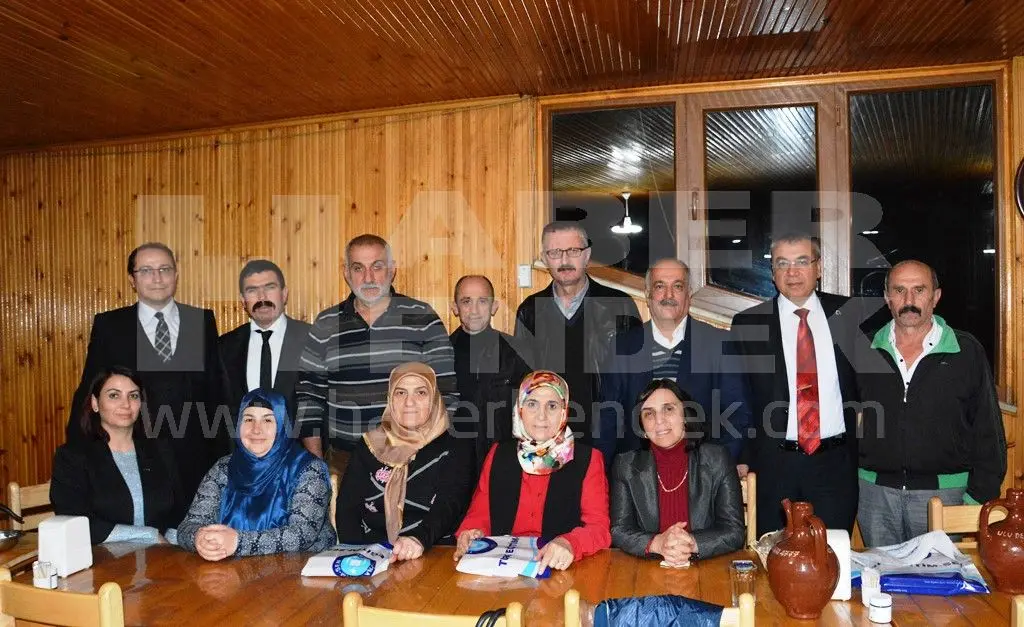 Haber: Türk Eğitim-Sen, Emekli Öğretmenlere Yemek Verdi - Galeri-4