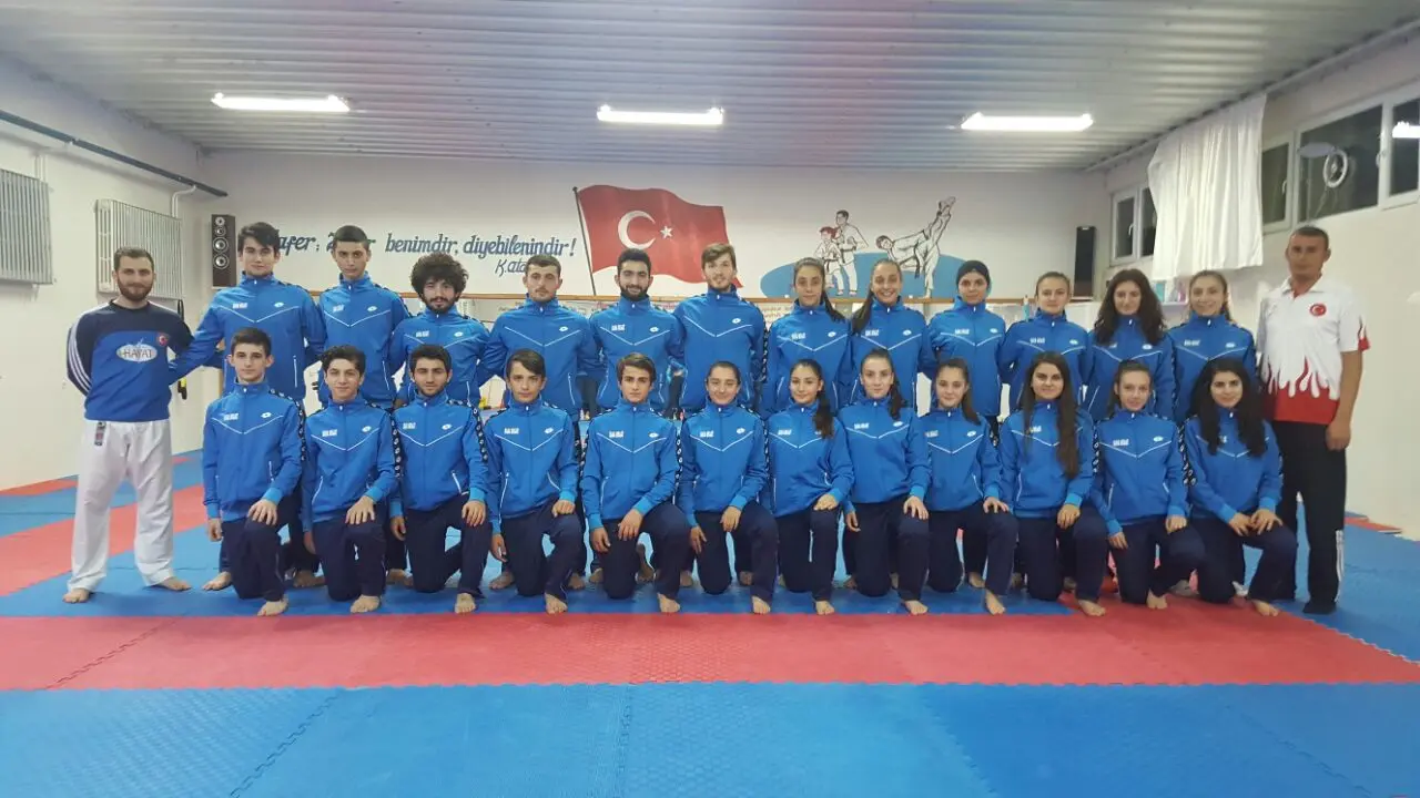 Haber: Hendek’li Karateciler Takım Şampiyonu - Galeri-1