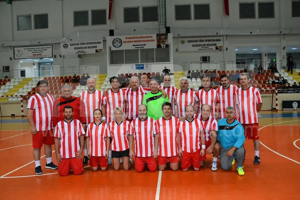 Haber: Hendek’te 16 Demir Adam’dan Hentbol Şenliği - Galeri-1