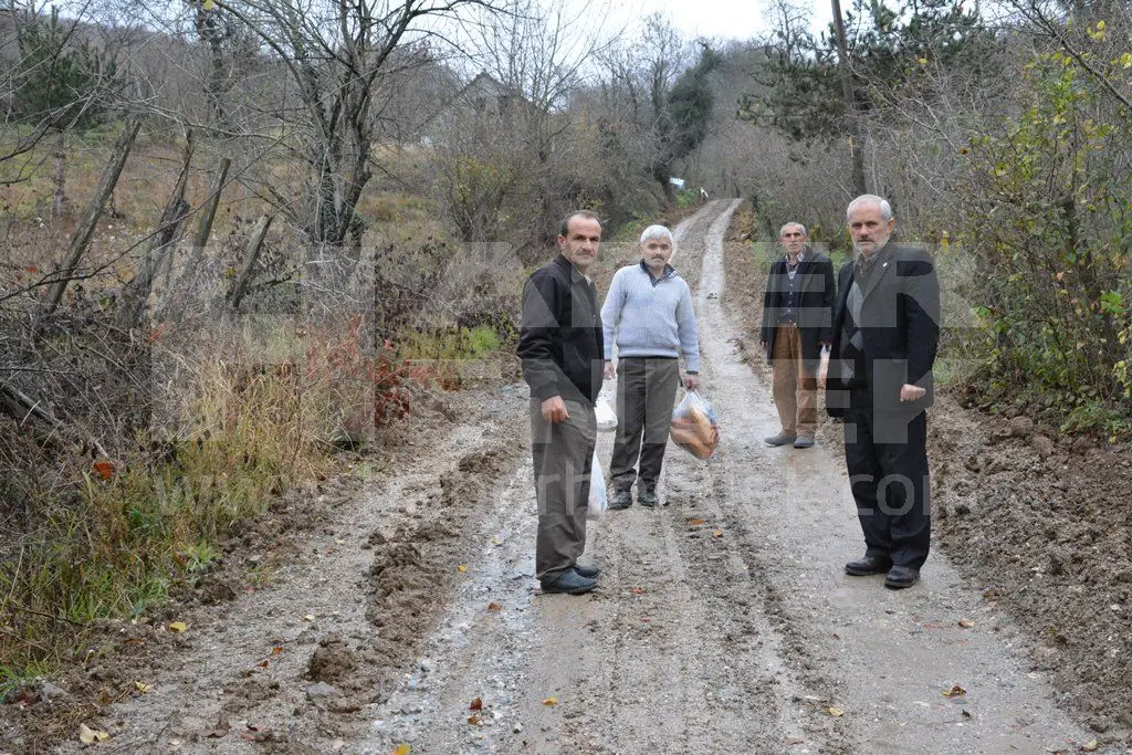 Haber: Tarla yolları bile daha düzgün, Allah’tan revamı? - Galeri-2